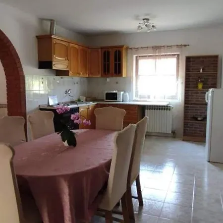 Eva Apartment *