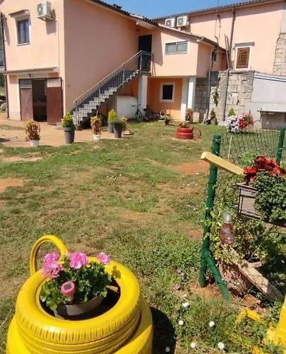 Eva Apartman